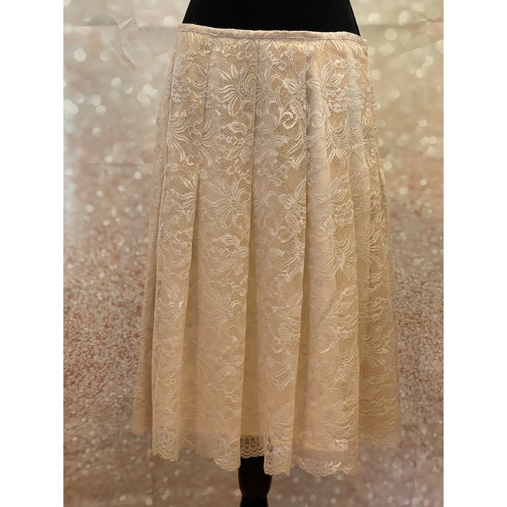 Spiegel 12‎ Below Knee Lace/Liner with Metallic Accent
